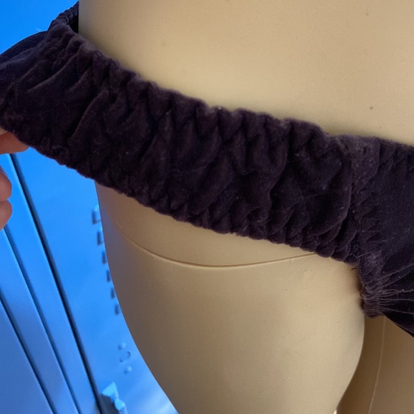 Vintage 90’s Velvet Bra & Panty set. - Picture 9 of 12